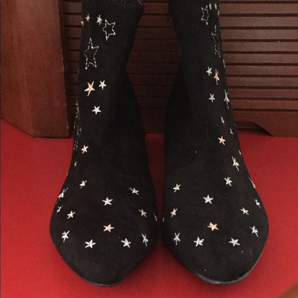 Black Star Booties